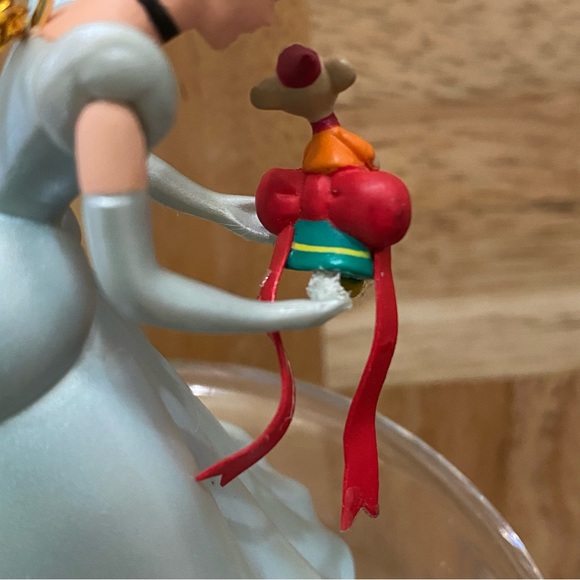 Vintage Disney Cinderella Grolier First Issue Christmas Ornament - Picture 13 of 15